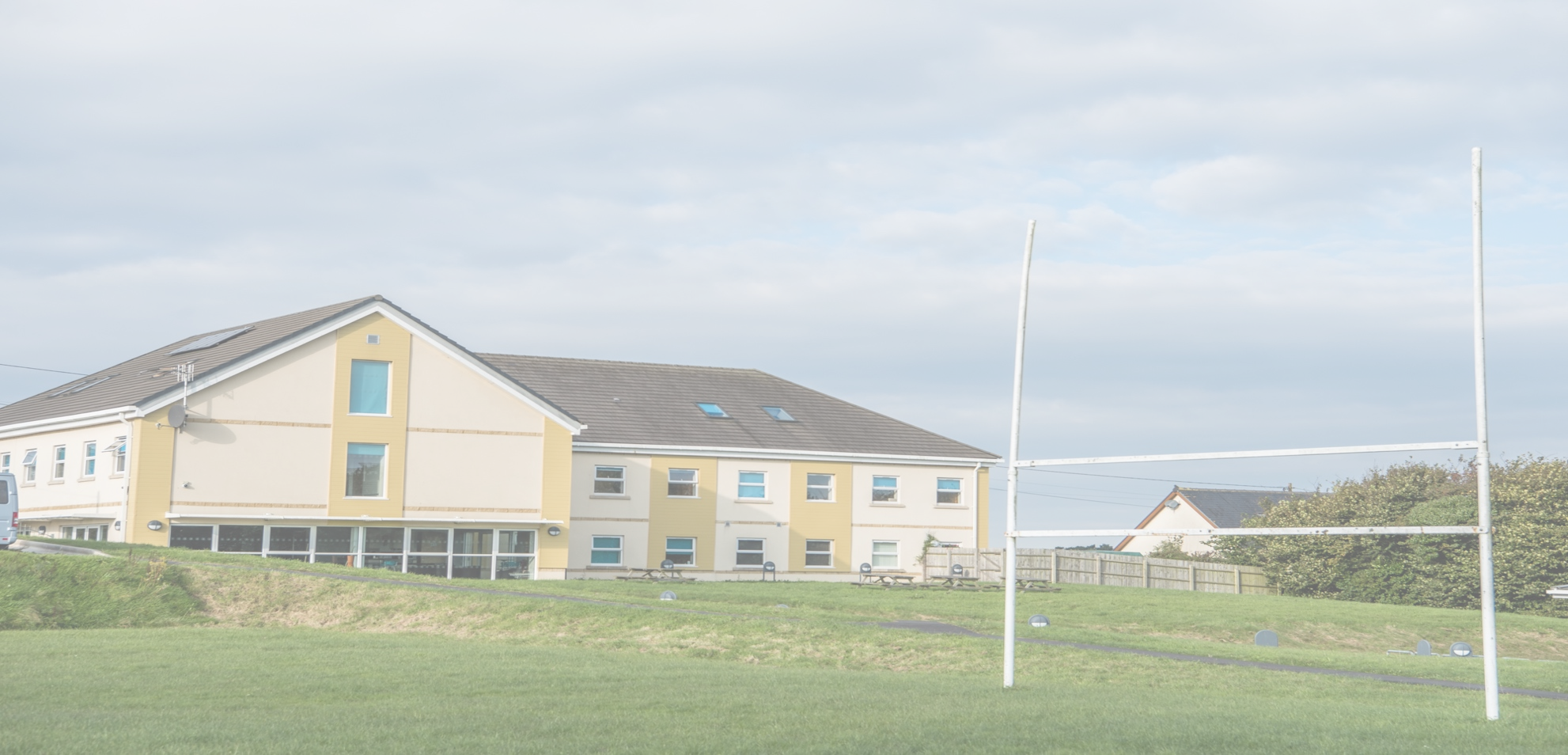 St Michael's School Llanelli / 圣迈克尔学院